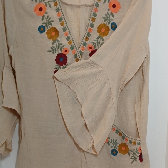 Entro Beige Floral Embroidered Blouse - Picture 3 of 7